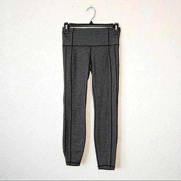 Athleta Gray Glyder Athleisure Cropped‎ Leggings Size XS - Picture 1 of 6